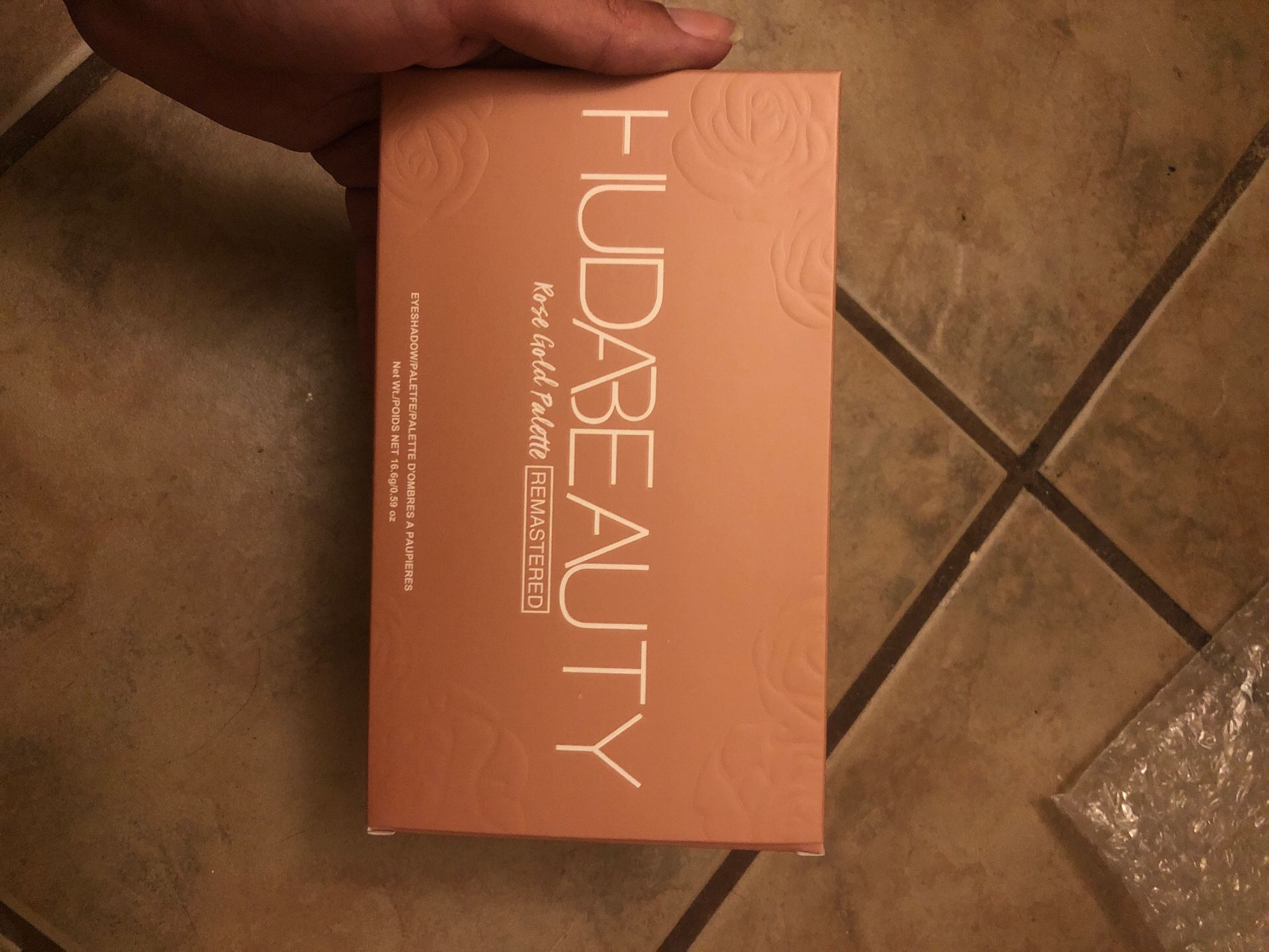 HUDA BEAUTY ROSE GOLD PALLET REMASTERED