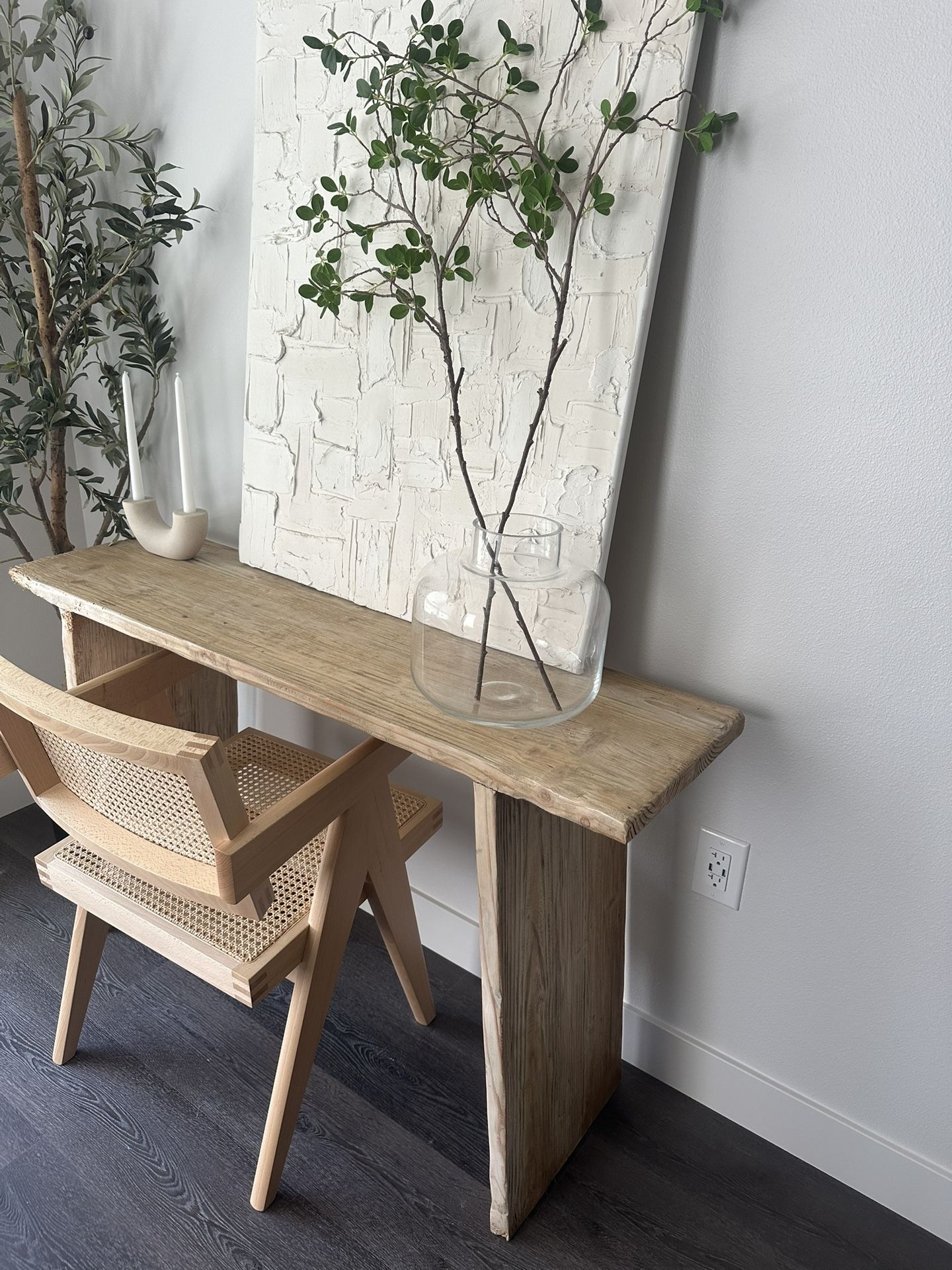 Console Entry Table