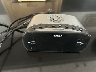 Timex FM/AM Radio Alarm Clock