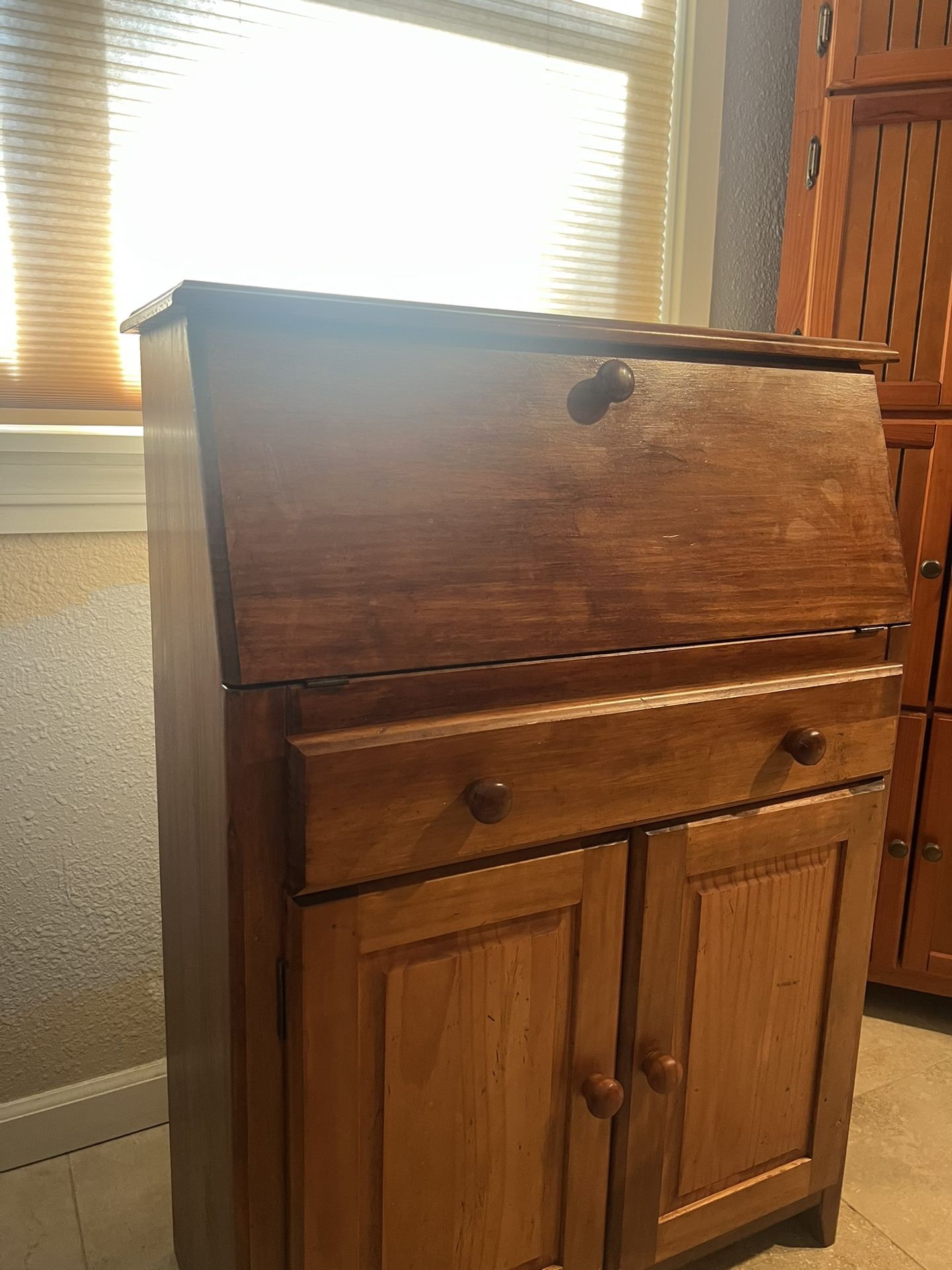 Small Secretary/desk