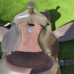 Western Saddle 16”