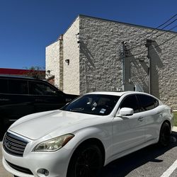 2012 Infiniti M37