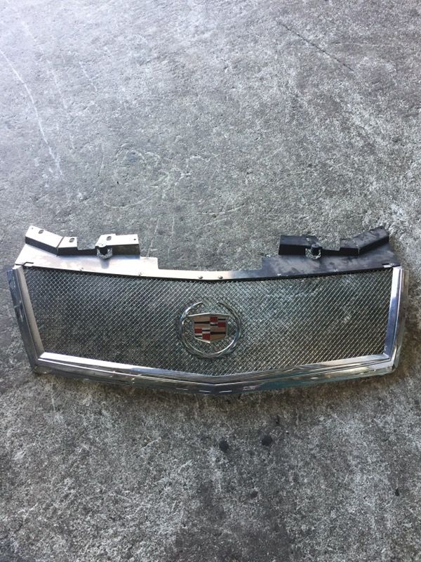05-10 CADILLAC STS GRILL