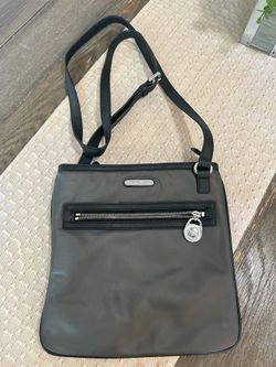 Micheal kors crossbody