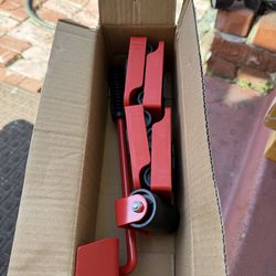 Set of 5 Tools for Moving Heavy Furniture, Designed to Assist in Transporting Large Items with Ease