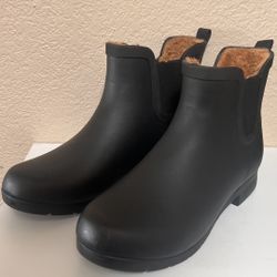Woman Boots Size 9