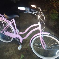 Shwinn Perla Pass Through 26 Inch Wheel 7 Speed Beach Cruiser 