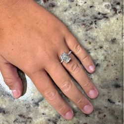 4.56 Ctw Rectangular Modified Brilliant Diamond Ring 