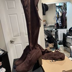Thigh high Boot Heels