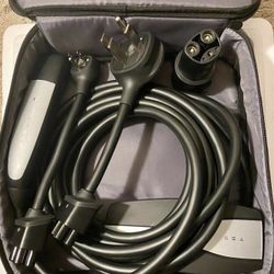Tesla Mobile Connected Charger 