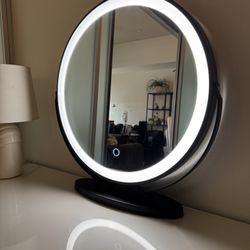Light Up Vanity Mirror