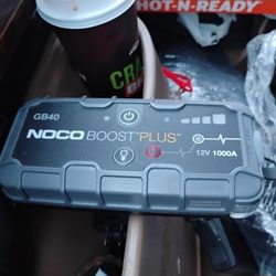 Portable Battery Jumper And Charger Comes Wcase And Accessories 