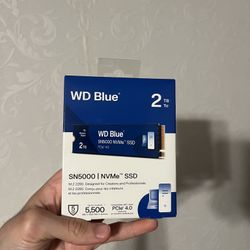 WD Blue 2TB SN5000 PCIe 4.0 M.2 Internal SSD