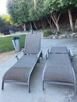 2-Patio Lounge Chairs