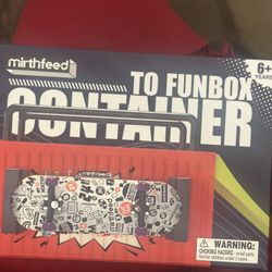 🔥 BRAND NEW Fingerboard + Container Set