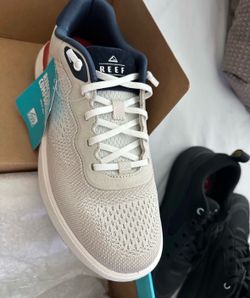 New reef del mar shoes size 9