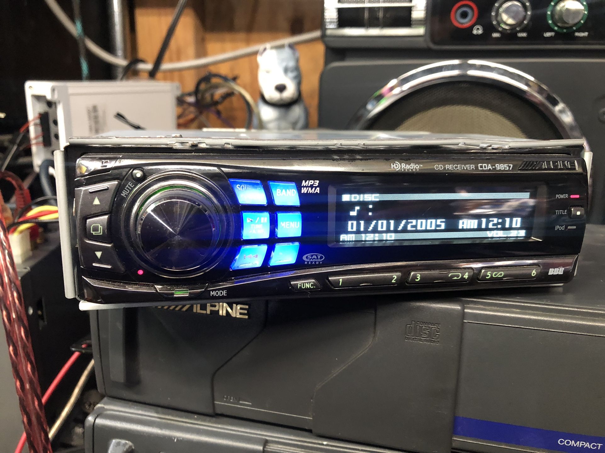 Alpine CDA-9857 CD player with MP3/WMA playback