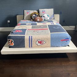 Pottery Barn - Sports Quilt Duvet With -Sheet- Quilted Shams