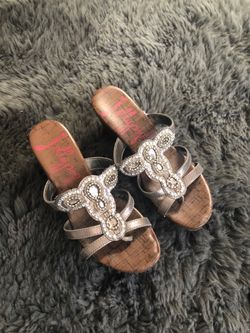 Beautiful wedge sandals, size 8 only $5
