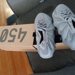Yezzys 450 Size 6 Men 