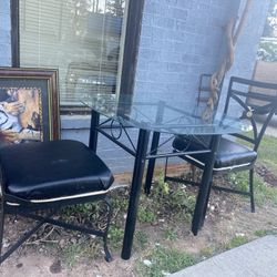 Table 2 chairs (Fayettville  Ga 