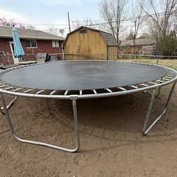 Trampoline