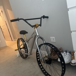 Fat Quad (26x3.5) Bikes Is Now Rideable (Send Offers)