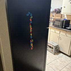 Stove & Refrigerator
