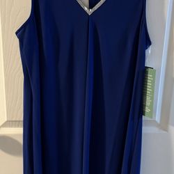 Beautiful Dress/Never worn