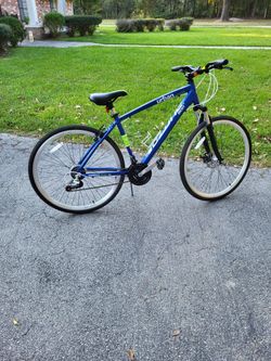 Ozone500 Urban Voyager - 28"/700c wheels Aluminum frame Hybrid Bike