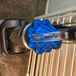 Dyson vacuum 