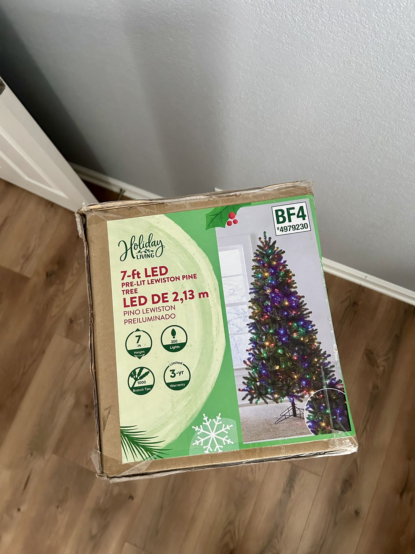 7ft Pre-Lit Christmas Tree – BEST OFFER (used once, like new!) — Lowe’s