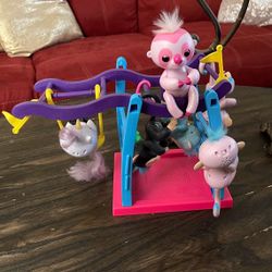 Fingerlings HUGS Gigi Unicorns & Monkeys Interactive Pet  White NWT WowWee 
