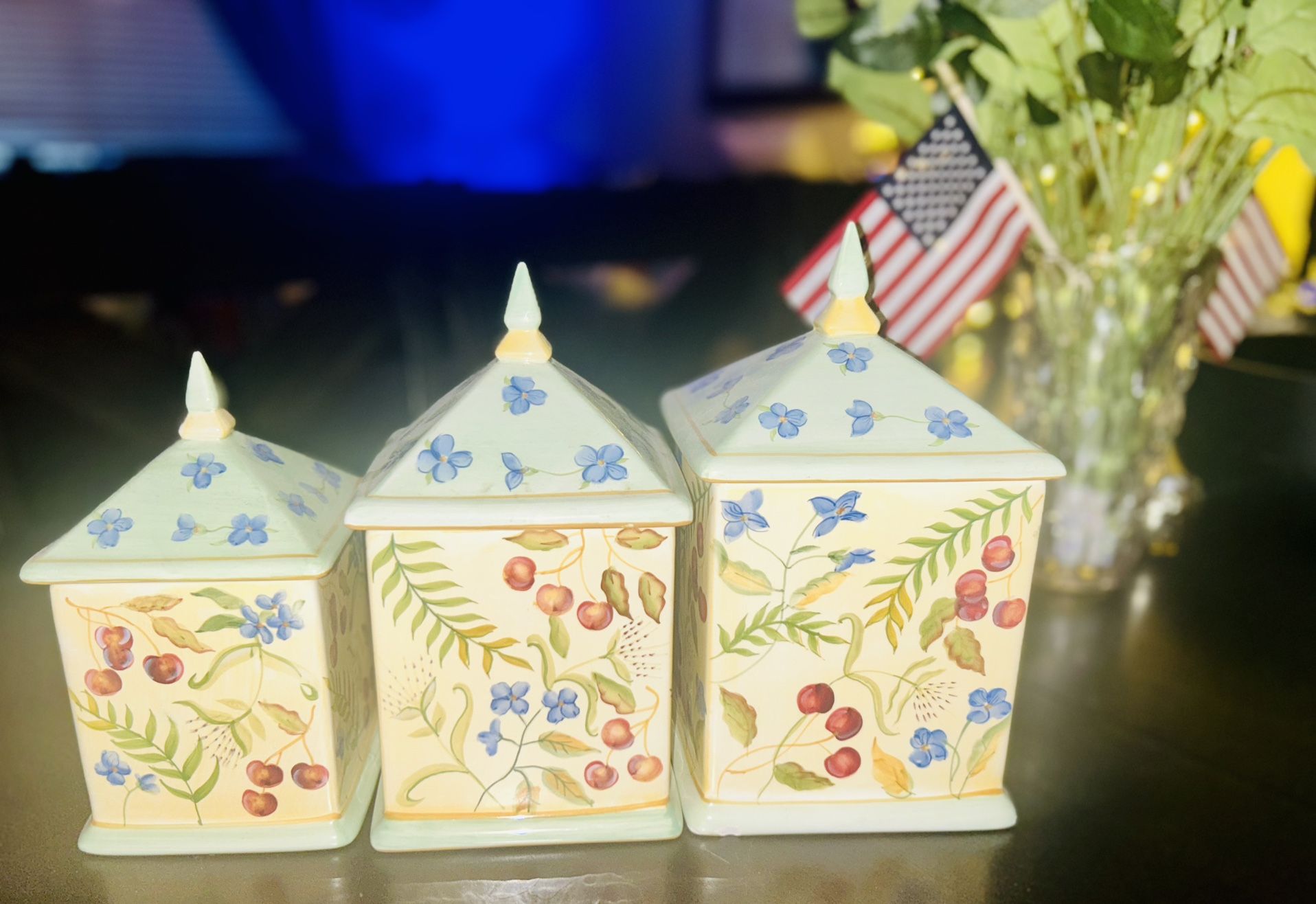 VINTAGE 🍒 CHERRY 🍒 3-PIECE KITCHEN CANISTER SET 