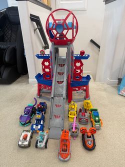 PAW Patrol Mighty Lookout Tower with Vehicles and Figura