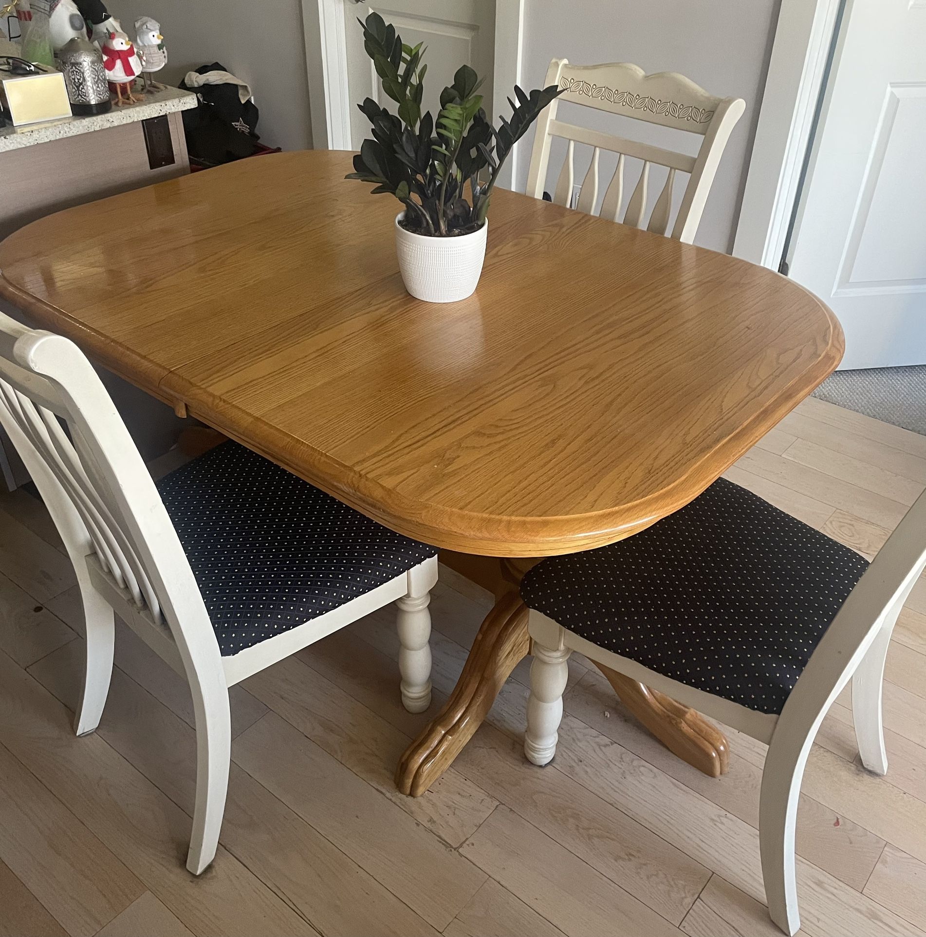 Kitchen Table  Set With 3 Chairs