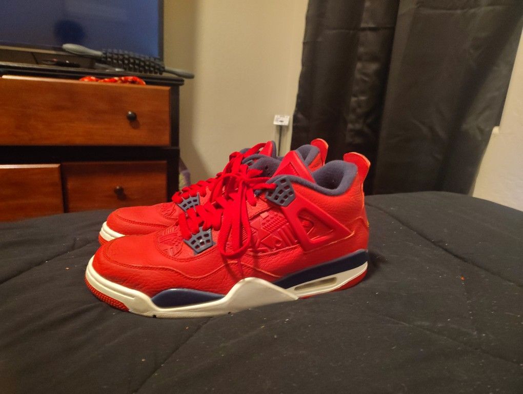 Jordan Retro 4s