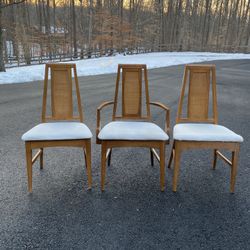 For Sale: Set of Three Young Manufacturing Mid-Century Dining Chairs – Excellent Condition!