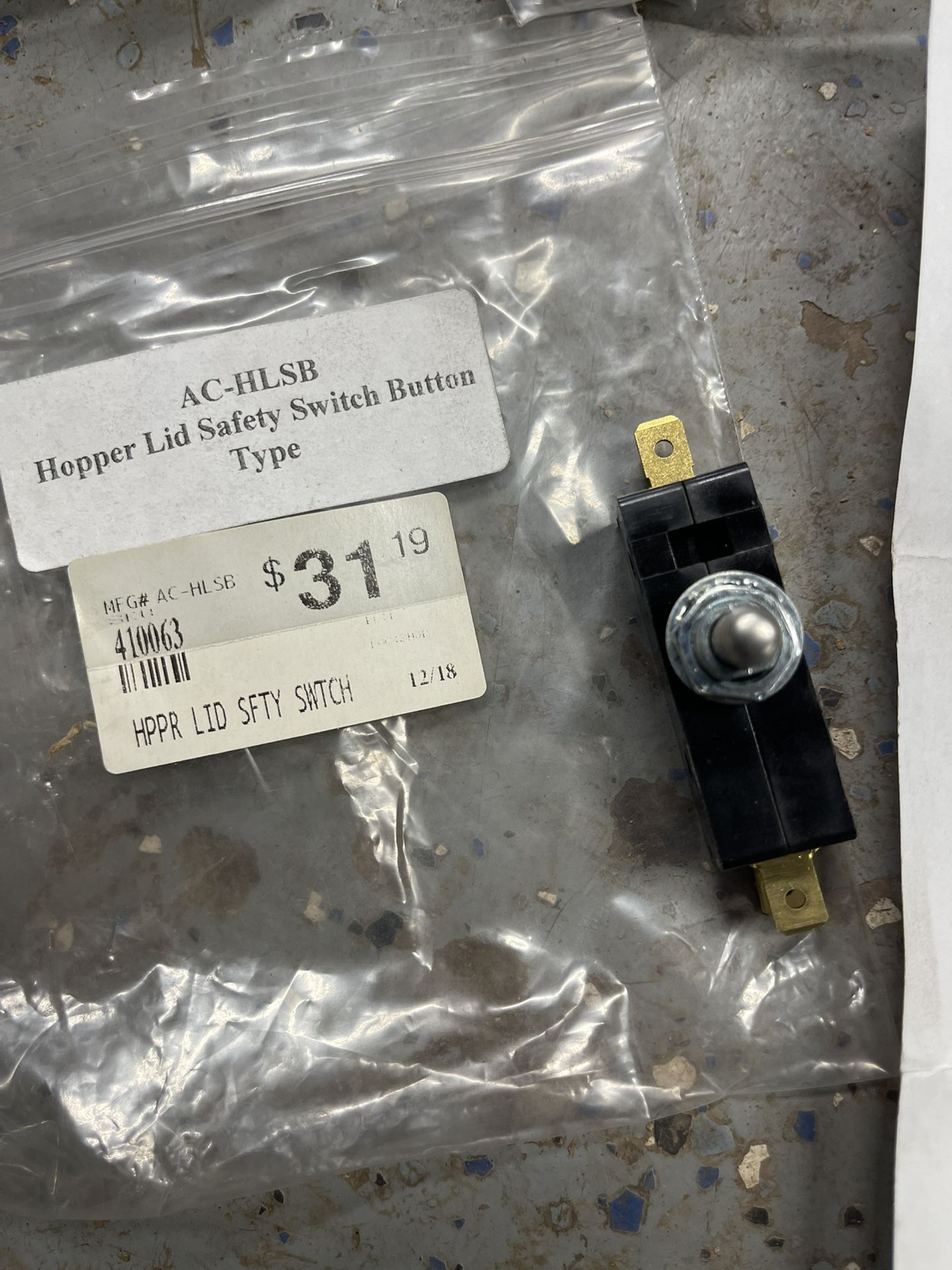 England Stove Works Hopper Lid Safety Switch. (3) Available $15 Each . Will Ship At Buyers Expense