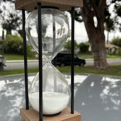 Vintage Hour Glass