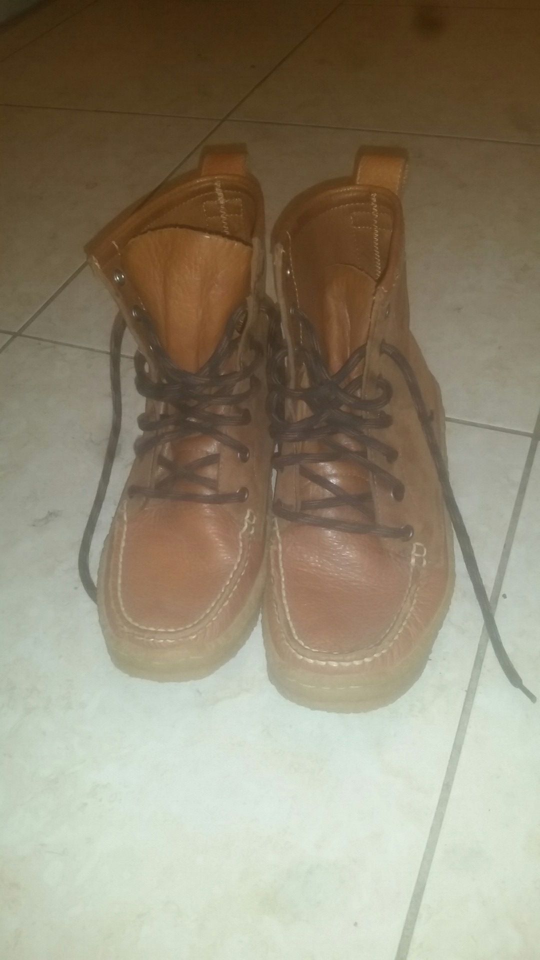 One day Only!! MUST SELL!! H.S. Trask 8.5 M Buffalo Hyde Men's boots