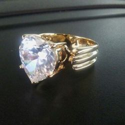 BEAUTIFUL HEART CZ 14K PLATED STAINLESS STEEL RING