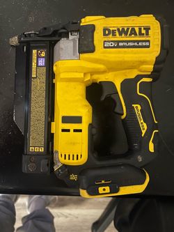 DeWalt 20V Brushless 23-Gauge Pin Nailer