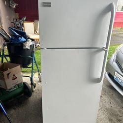 Frigidaire Refrigerator 65” Tall 30” Wide 28” Deep