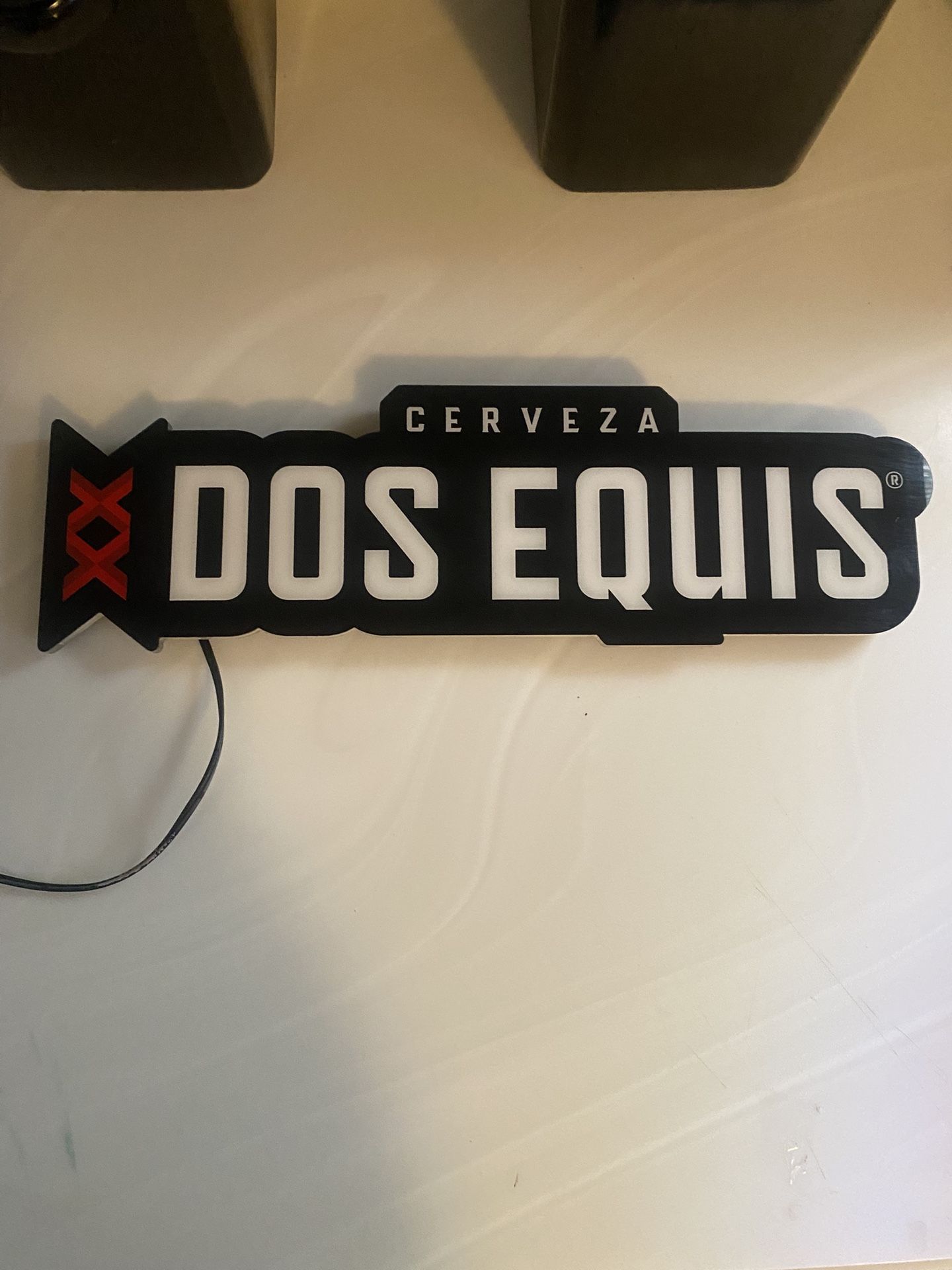 Dos equis Beer Sign