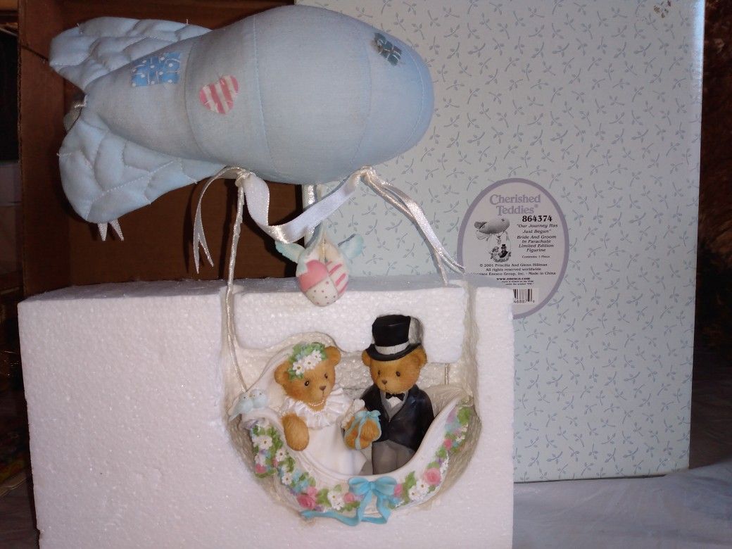 Cherished Teddies - Just Married Figurines