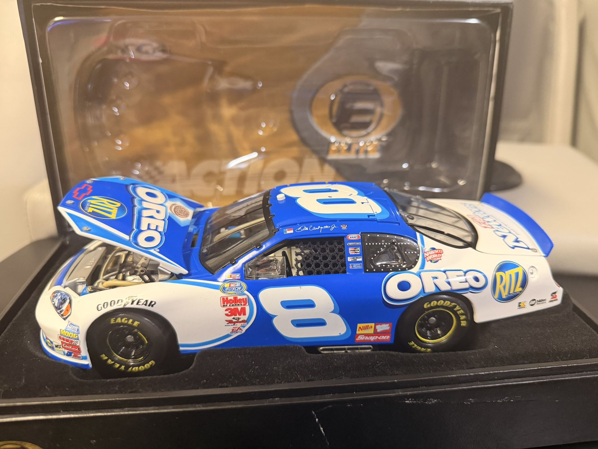 ACTION RCCA 1:24 ELITE 2004 Dale Earnhardt Jr #8 OREO / RITZ Monte Carlo RARE!