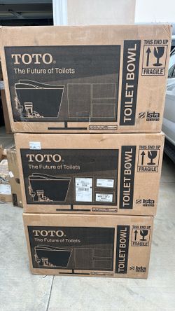 New Toto Drake 2-Piece Elongated Toilet Tornado Flush White