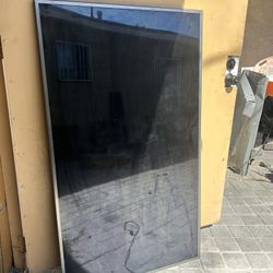 65 Inch Samsung With No Control And No Stand (Not Smart) 