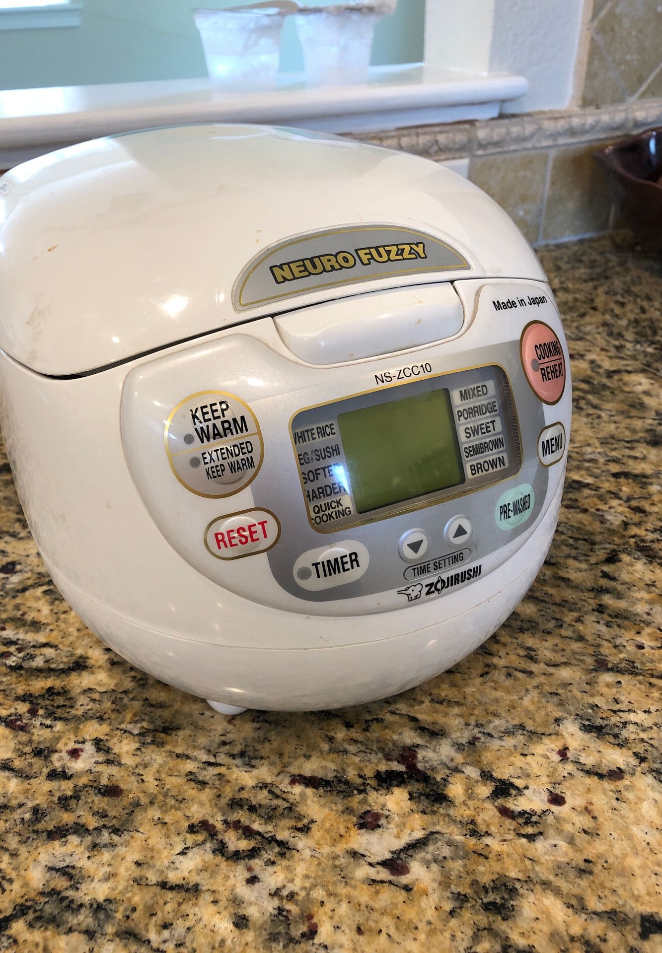Zojirushi Rice Cooker 10 Cup NRC 18 White Pink Flowers for Sale in  UNIVERSITY PA, MD - OfferUp